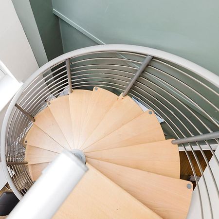 Joivy Stylish Apartment With Balcony In Old Town EDI Exteriér fotografie
