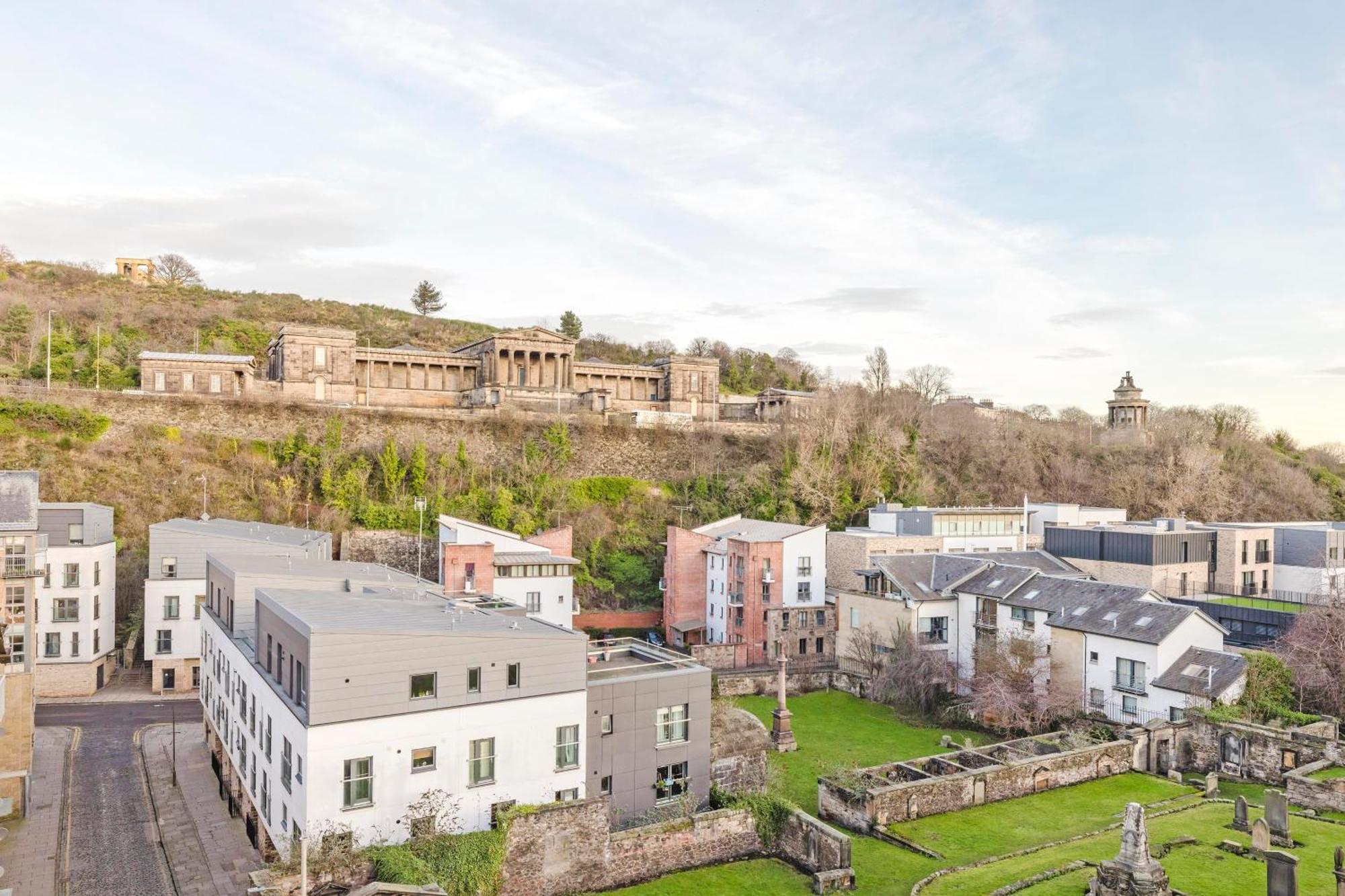 Joivy Stylish Apartment With Balcony In Old Town EDI Exteriér fotografie