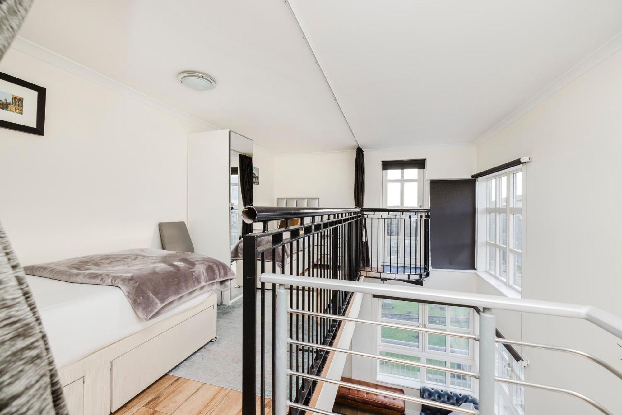 Joivy Stylish Apartment With Balcony In Old Town EDI Exteriér fotografie